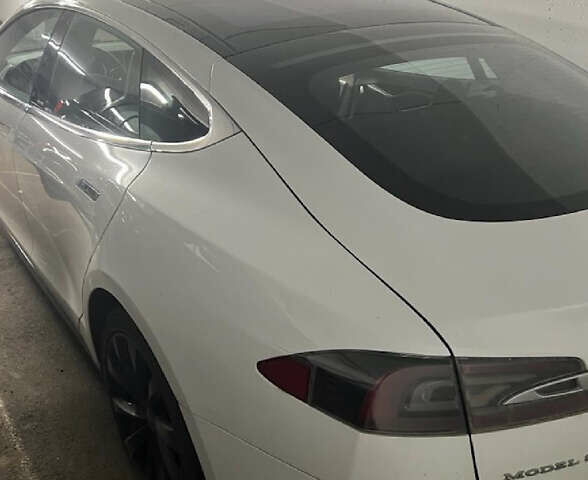 Белый Тесла Модель С, объемом двигателя 0 л и пробегом 400 тыс. км за 8700 $, фото 30 на Automoto.ua