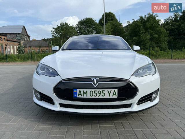Білий Тесла Модель С, об'ємом двигуна 0 л та пробігом 275 тис. км за 15500 $, фото 12 на Automoto.ua