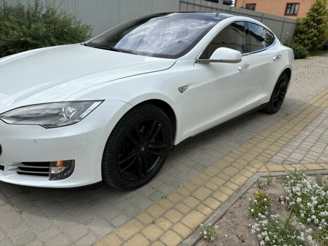 Белый Тесла Модель С, объемом двигателя 0 л и пробегом 188 тыс. км за 14000 $, фото 9 на Automoto.ua