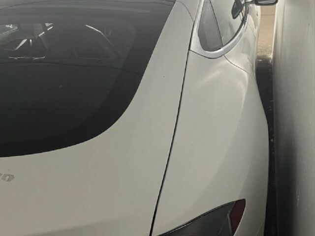 Белый Тесла Модель С, объемом двигателя 0 л и пробегом 393 тыс. км за 7999 $, фото 19 на Automoto.ua