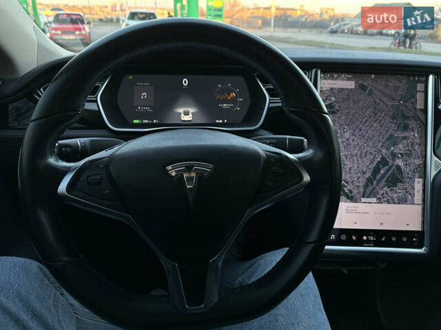 Белый Тесла Модель С, объемом двигателя 0 л и пробегом 140 тыс. км за 17300 $, фото 1 на Automoto.ua