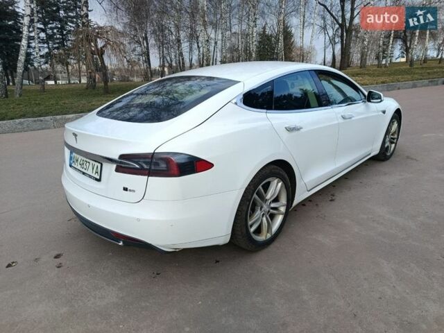 Білий Тесла Модель С, об'ємом двигуна 0 л та пробігом 218 тис. км за 11200 $, фото 7 на Automoto.ua