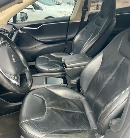 Белый Тесла Модель С, объемом двигателя 0 л и пробегом 241 тыс. км за 10499 $, фото 9 на Automoto.ua