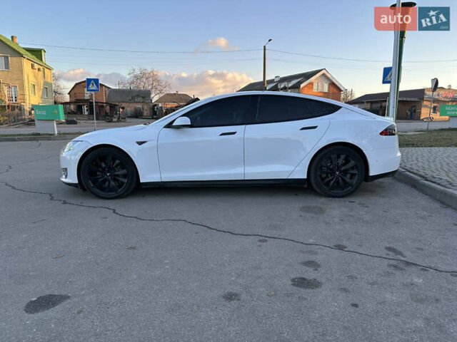 Белый Тесла Модель С, объемом двигателя 0 л и пробегом 140 тыс. км за 17300 $, фото 4 на Automoto.ua
