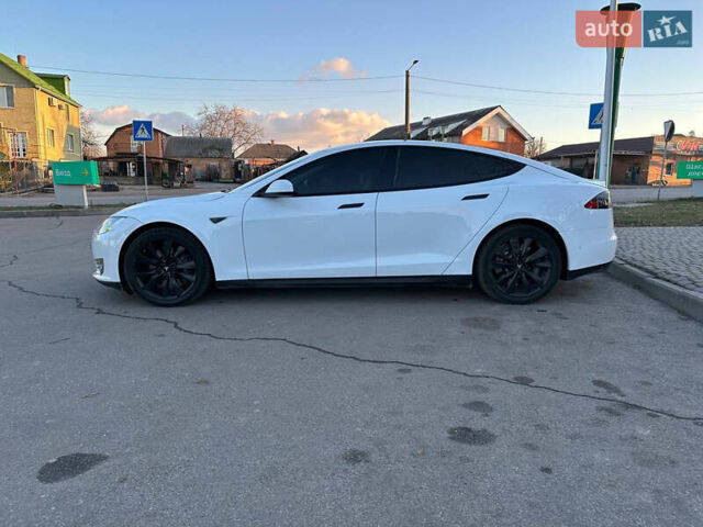 Белый Тесла Модель С, объемом двигателя 0 л и пробегом 186 тыс. км за 17600 $, фото 2 на Automoto.ua