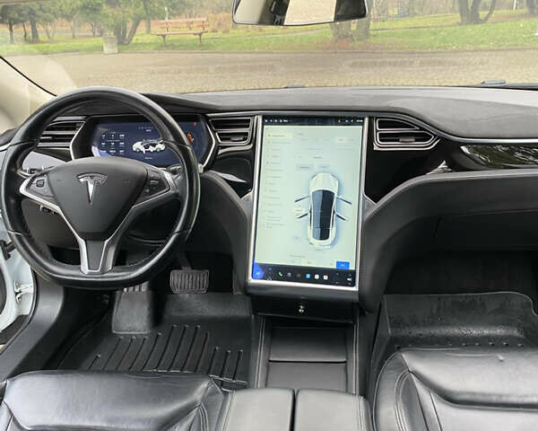 Белый Тесла Модель С, объемом двигателя 0 л и пробегом 166 тыс. км за 14000 $, фото 22 на Automoto.ua