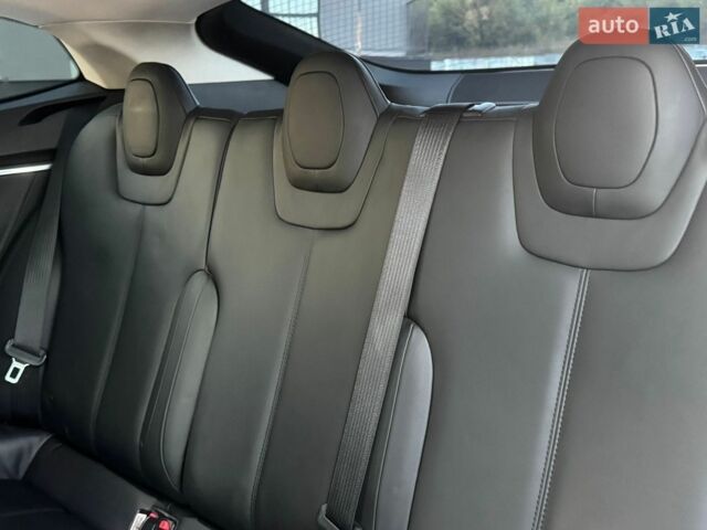 Белый Тесла Модель С, объемом двигателя 0 л и пробегом 258 тыс. км за 13900 $, фото 36 на Automoto.ua