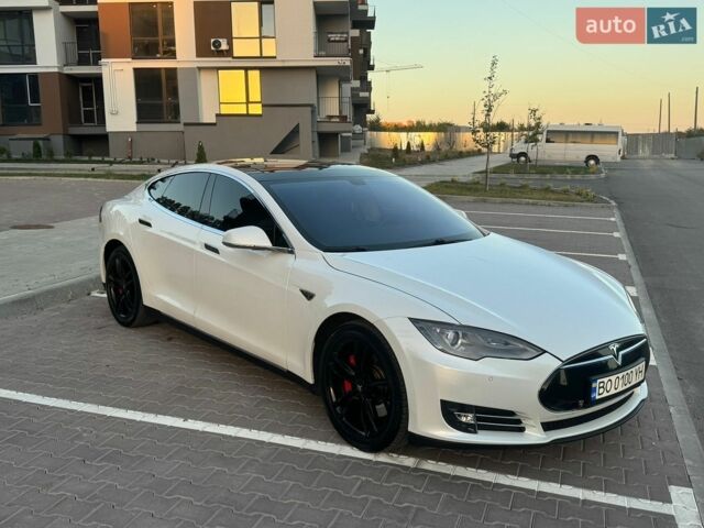 Белый Тесла Модель С, объемом двигателя 0 л и пробегом 258 тыс. км за 13900 $, фото 10 на Automoto.ua