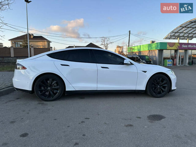 Белый Тесла Модель С, объемом двигателя 0 л и пробегом 140 тыс. км за 17300 $, фото 3 на Automoto.ua