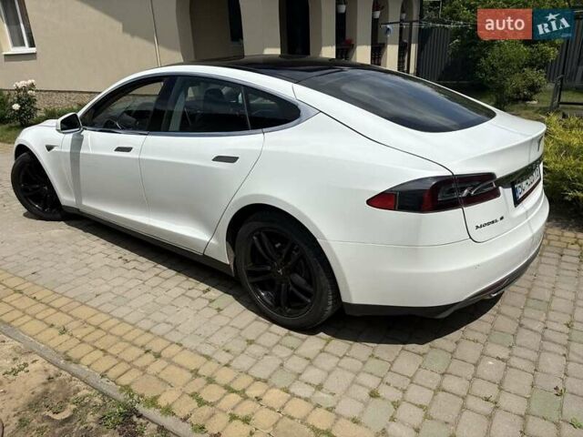 Белый Тесла Модель С, объемом двигателя 0 л и пробегом 188 тыс. км за 13800 $, фото 2 на Automoto.ua