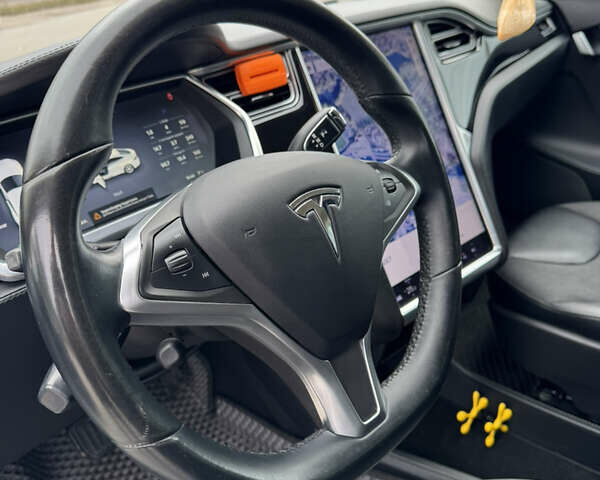 Белый Тесла Модель С, объемом двигателя 0 л и пробегом 257 тыс. км за 14550 $, фото 19 на Automoto.ua