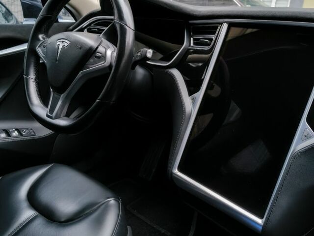 Білий Тесла Модель С, об'ємом двигуна 0 л та пробігом 116 тис. км за 13999 $, фото 7 на Automoto.ua