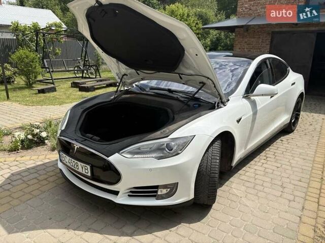 Белый Тесла Модель С, объемом двигателя 0 л и пробегом 188 тыс. км за 13800 $, фото 14 на Automoto.ua