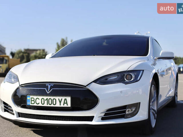 Белый Тесла Модель С, объемом двигателя 0 л и пробегом 135 тыс. км за 19500 $, фото 6 на Automoto.ua