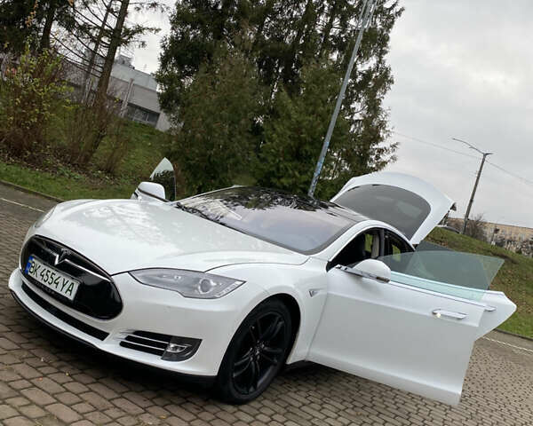 Белый Тесла Модель С, объемом двигателя 0 л и пробегом 166 тыс. км за 14000 $, фото 12 на Automoto.ua