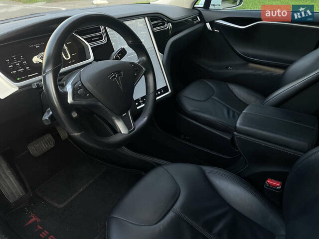 Білий Тесла Модель С, об'ємом двигуна 0 л та пробігом 249 тис. км за 13500 $, фото 11 на Automoto.ua