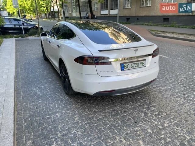 Белый Тесла Модель С, объемом двигателя 0 л и пробегом 199 тыс. км за 15500 $, фото 6 на Automoto.ua