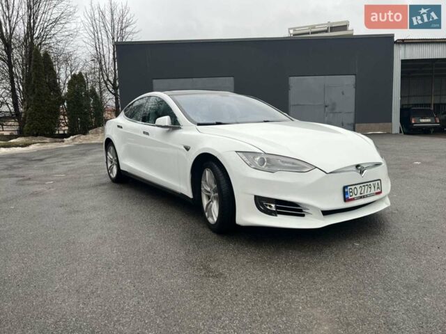 Білий Тесла Модель С, об'ємом двигуна 0 л та пробігом 170 тис. км за 16900 $, фото 31 на Automoto.ua