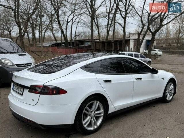 Белый Тесла Модель С, объемом двигателя 0 л и пробегом 152 тыс. км за 11900 $, фото 6 на Automoto.ua