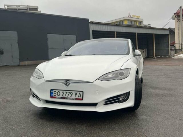 Білий Тесла Модель С, об'ємом двигуна 0 л та пробігом 170 тис. км за 16900 $, фото 42 на Automoto.ua