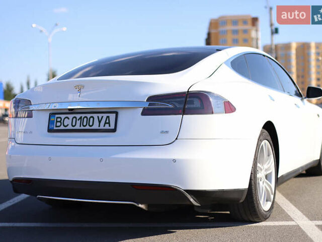 Белый Тесла Модель С, объемом двигателя 0 л и пробегом 135 тыс. км за 19500 $, фото 21 на Automoto.ua