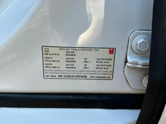 Белый Тесла Модель С, объемом двигателя 0 л и пробегом 300 тыс. км за 12500 $, фото 6 на Automoto.ua