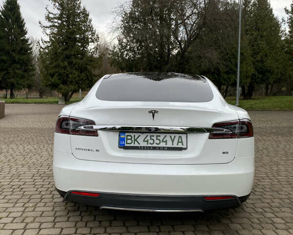 Белый Тесла Модель С, объемом двигателя 0 л и пробегом 166 тыс. км за 14000 $, фото 9 на Automoto.ua