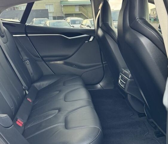 Белый Тесла Модель С, объемом двигателя 0 л и пробегом 189 тыс. км за 15700 $, фото 18 на Automoto.ua