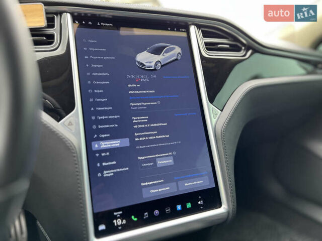 Белый Тесла Модель С, объемом двигателя 0 л и пробегом 189 тыс. км за 12999 $, фото 17 на Automoto.ua