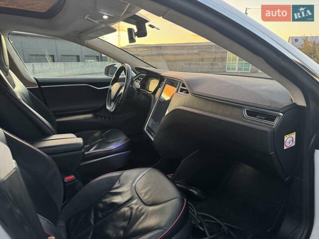 Білий Тесла Модель С, об'ємом двигуна 0 л та пробігом 170 тис. км за 13500 $, фото 14 на Automoto.ua