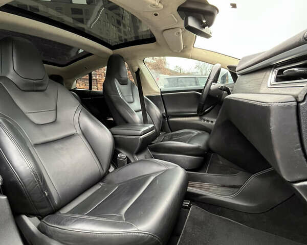 Белый Тесла Модель С, объемом двигателя 0 л и пробегом 162 тыс. км за 13990 $, фото 16 на Automoto.ua