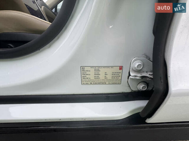 Білий Тесла Модель С, об'ємом двигуна 0 л та пробігом 172 тис. км за 14900 $, фото 23 на Automoto.ua