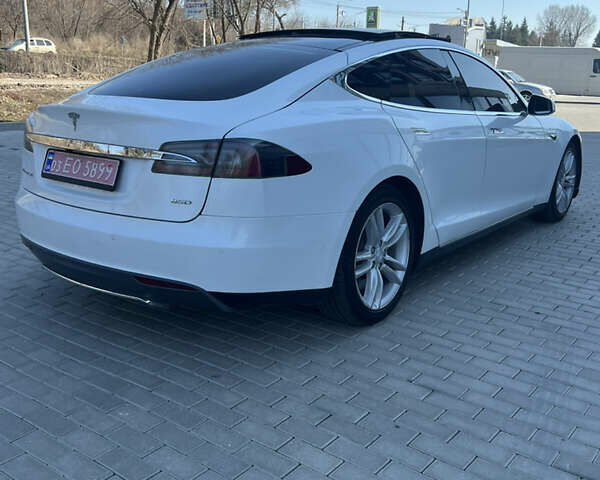 Белый Тесла Модель С, объемом двигателя 0 л и пробегом 290 тыс. км за 16100 $, фото 5 на Automoto.ua