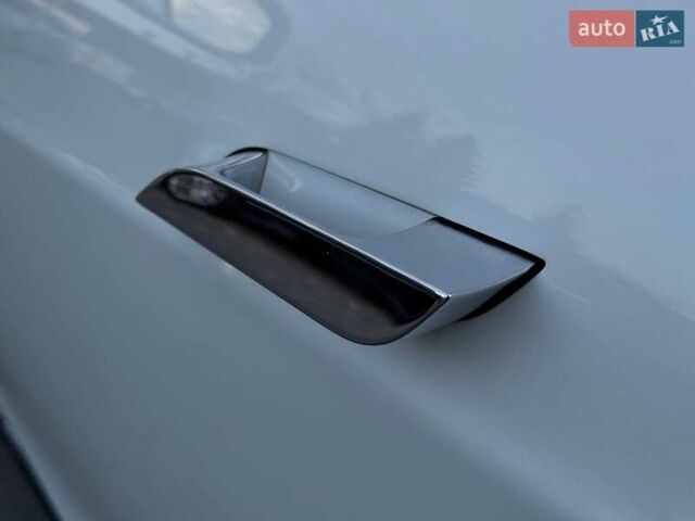 Білий Тесла Модель С, об'ємом двигуна 0 л та пробігом 470 тис. км за 13700 $, фото 15 на Automoto.ua