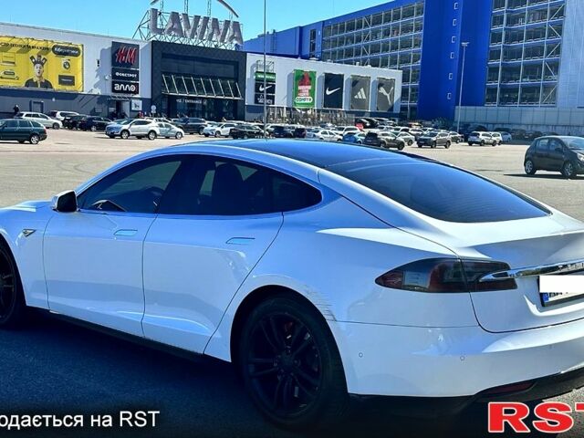 Белый Тесла Модель С, объемом двигателя 0.32 л и пробегом 132 тыс. км за 13500 $, фото 6 на Automoto.ua