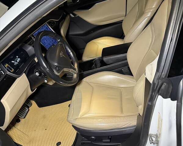 Белый Тесла Модель С, объемом двигателя 0 л и пробегом 220 тыс. км за 17300 $, фото 15 на Automoto.ua