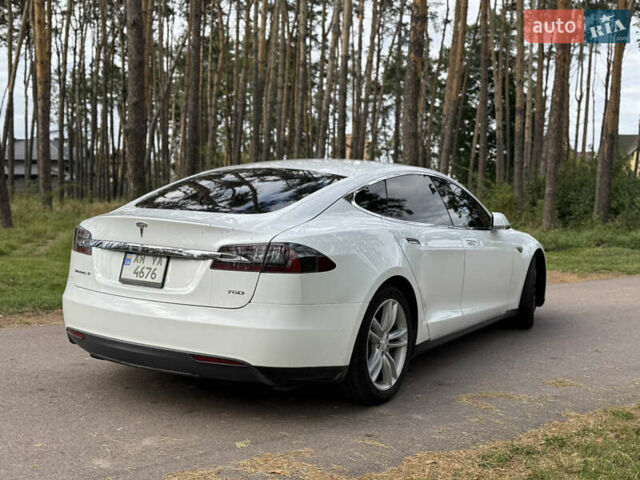 Тесла Модель С 2015 в Житомире на Automoto.ua Белый Тесла Модель С, объемом двигателя 0 л и пробегом 97 тыс. км за 14500 $, фото 10 на Automoto.ua
