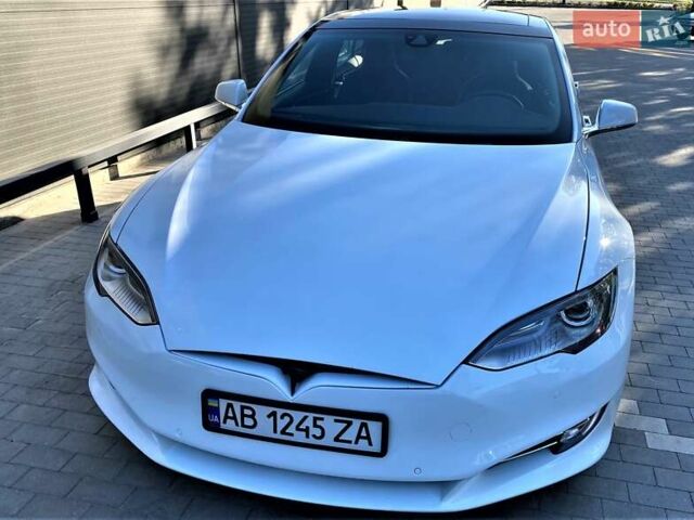Белый Тесла Модель С, объемом двигателя 0 л и пробегом 126 тыс. км за 19700 $, фото 19 на Automoto.ua