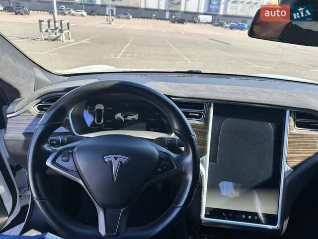 Белый Тесла Модель С, объемом двигателя 0 л и пробегом 132 тыс. км за 13500 $, фото 13 на Automoto.ua