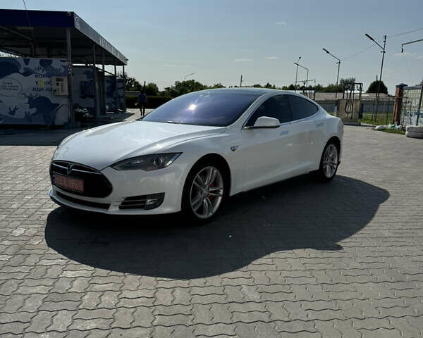 Белый Тесла Модель С, объемом двигателя 0 л и пробегом 205 тыс. км за 14200 $, фото 9 на Automoto.ua