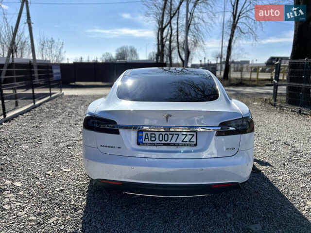 Белый Тесла Модель С, объемом двигателя 0 л и пробегом 205 тыс. км за 14950 $, фото 5 на Automoto.ua