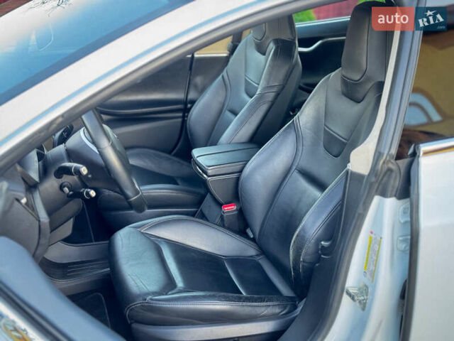 Білий Тесла Модель С, об'ємом двигуна 0 л та пробігом 189 тис. км за 12900 $, фото 24 на Automoto.ua