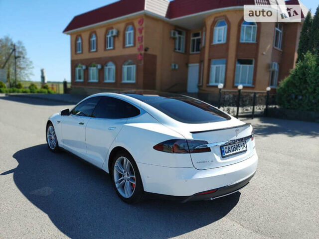 Білий Тесла Модель С, об'ємом двигуна 0 л та пробігом 127 тис. км за 39900 $, фото 10 на Automoto.ua