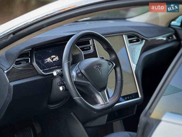 Білий Тесла Модель С, об'ємом двигуна 0 л та пробігом 189 тис. км за 12900 $, фото 22 на Automoto.ua