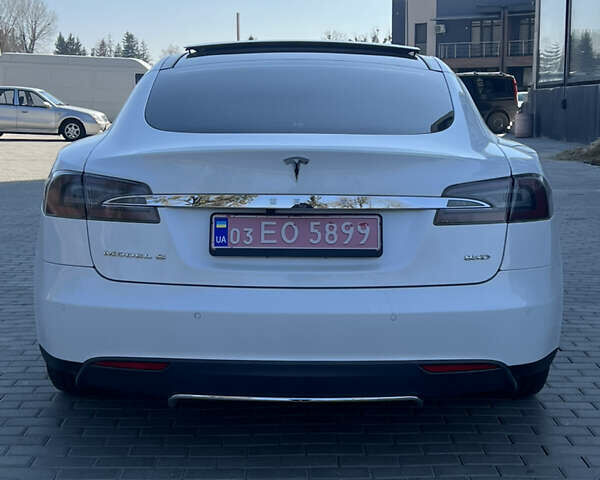 Белый Тесла Модель С, объемом двигателя 0 л и пробегом 290 тыс. км за 16100 $, фото 6 на Automoto.ua