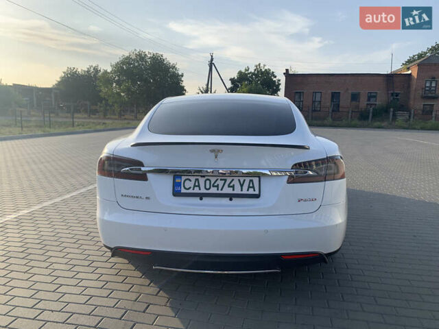 Белый Тесла Модель С, объемом двигателя 0 л и пробегом 106 тыс. км за 17300 $, фото 7 на Automoto.ua