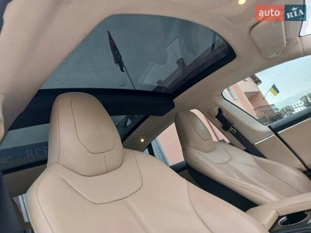 Белый Тесла Модель С, объемом двигателя 0 л и пробегом 135 тыс. км за 14500 $, фото 19 на Automoto.ua