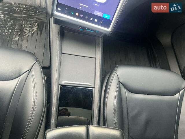 Белый Тесла Модель С, объемом двигателя 0 л и пробегом 225 тыс. км за 15940 $, фото 21 на Automoto.ua