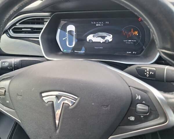 Белый Тесла Модель С, объемом двигателя 0 л и пробегом 240 тыс. км за 15500 $, фото 10 на Automoto.ua