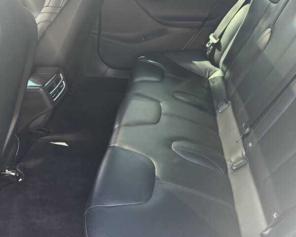 Белый Тесла Модель С, объемом двигателя 0 л и пробегом 146 тыс. км за 16200 $, фото 6 на Automoto.ua